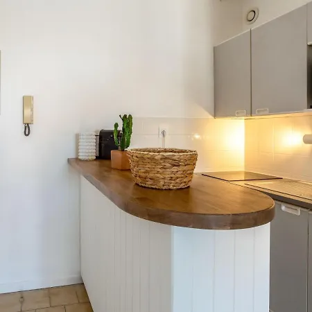 Saint James-13 By Interhome * Le Lavandou