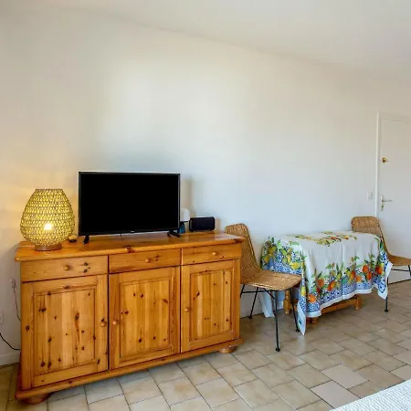 Apartmán Saint James-13 By Interhome Le Lavandou