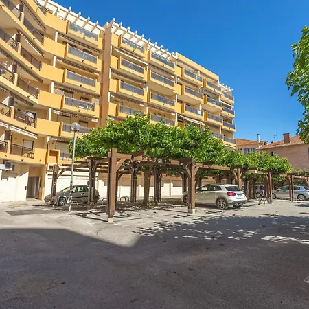 Апартаменты Saint James-13 By Interhome Ле-Лаванду